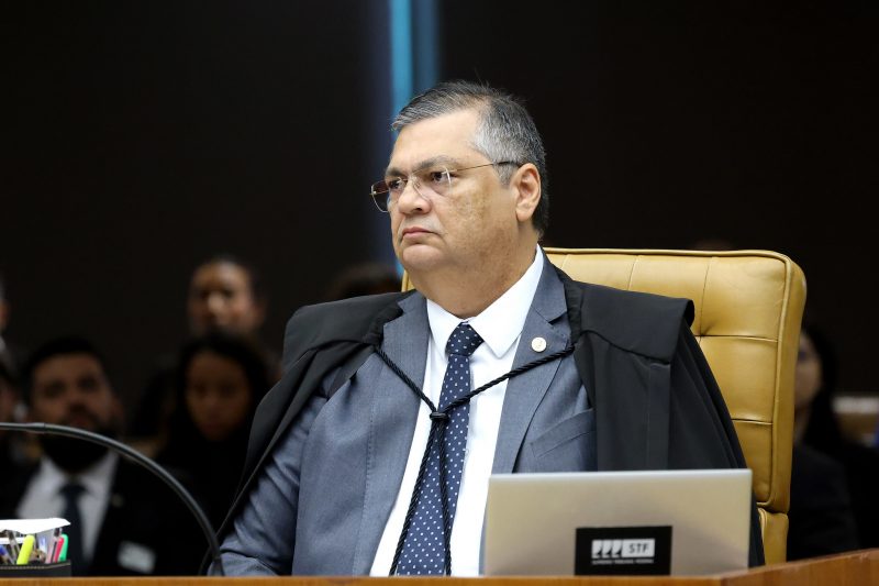 Flávio Dino acompanha Moraes em votação sobre suspensão do X (antigo twitter)