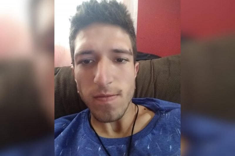 Adelasio, de 26 anos, morreu em um município do Oeste de SC após se engasgar com comida; ele foi levado para atendimento médico, mas não resistiu e morreu no hospital 