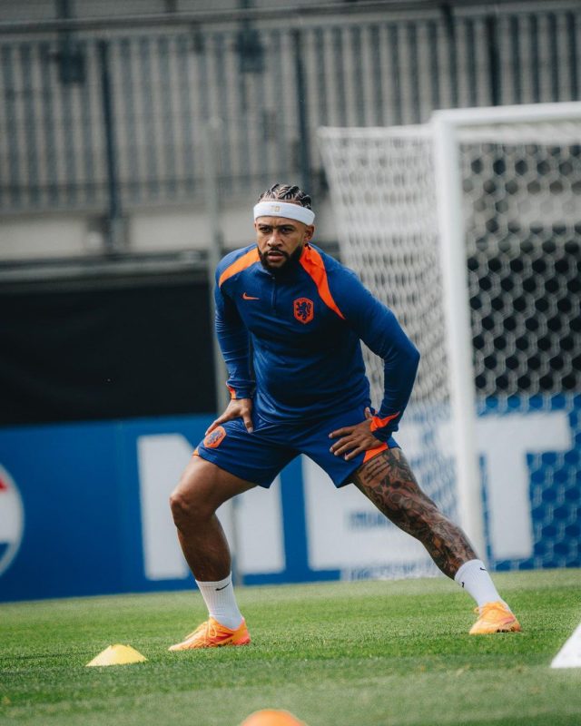 Memphis Depay deve ser contratado pelo Corinthians com salário de R$ 3 milhões