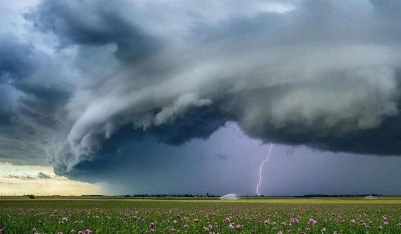 Tempo severo atinge SC no mês de outubro