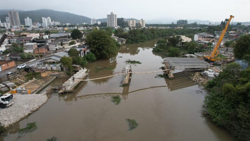 Trânsito em Itajaí, bairro São Judas 