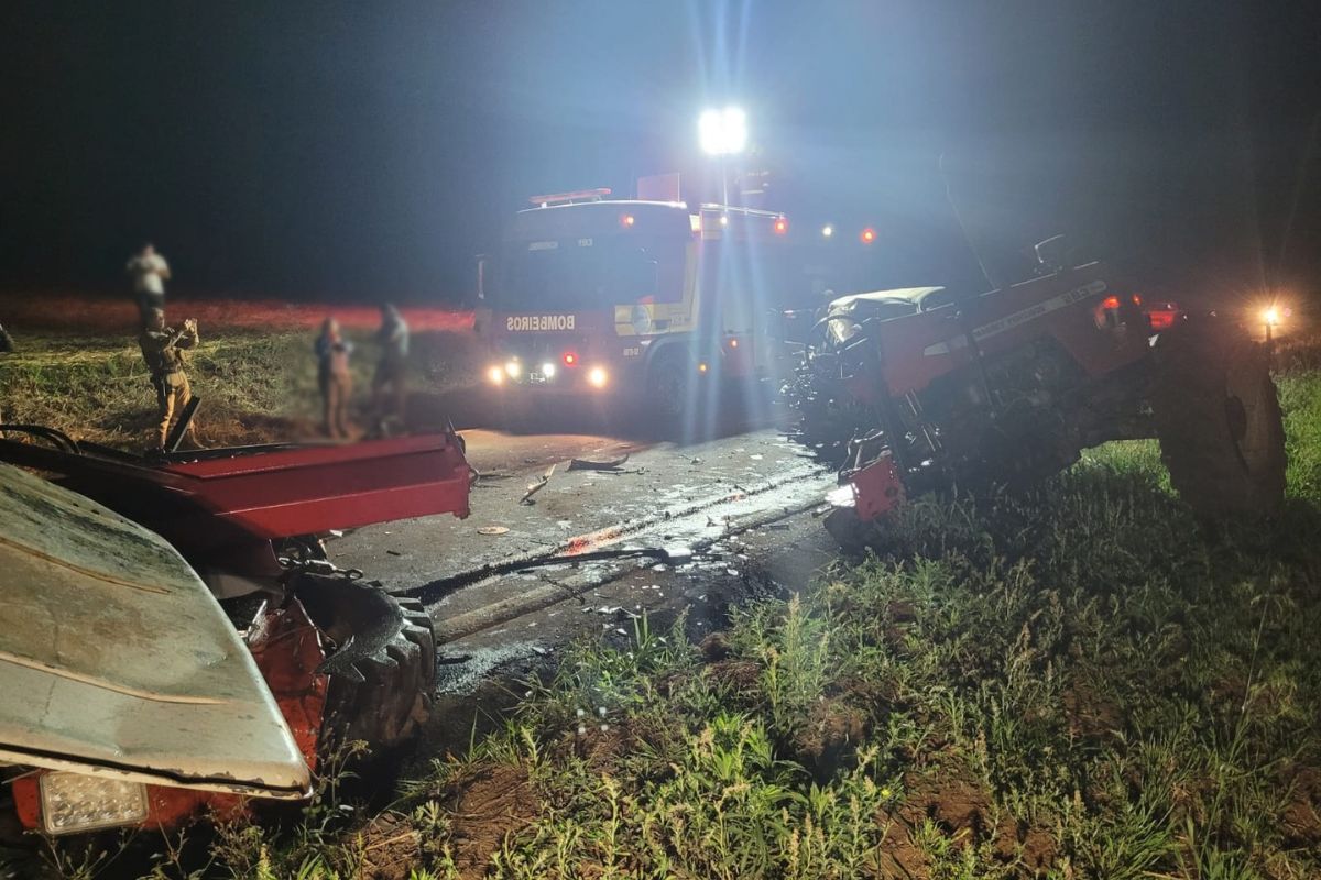 O acidente aconteceu na noite de terça-feira (3), na SC-156. - Corpo de Bombeiros/Divulgação/ND