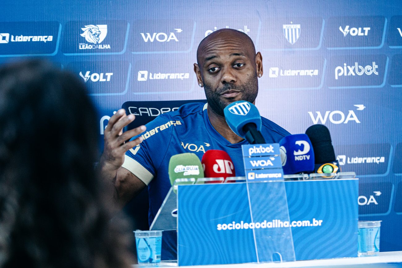 Vagner Love deve atuar pelo Retr&ocirc; ainda nesta temporada – Foto: Leandro Boeira/Ava&iacute; F.C