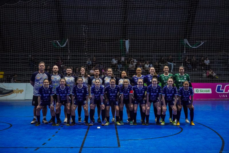 O primeiro jogo da semifinal está marcado para a próxima sexta-feira (11), mas a vaga para a final será decidida fora de casa na Liga Feminina de Futsal