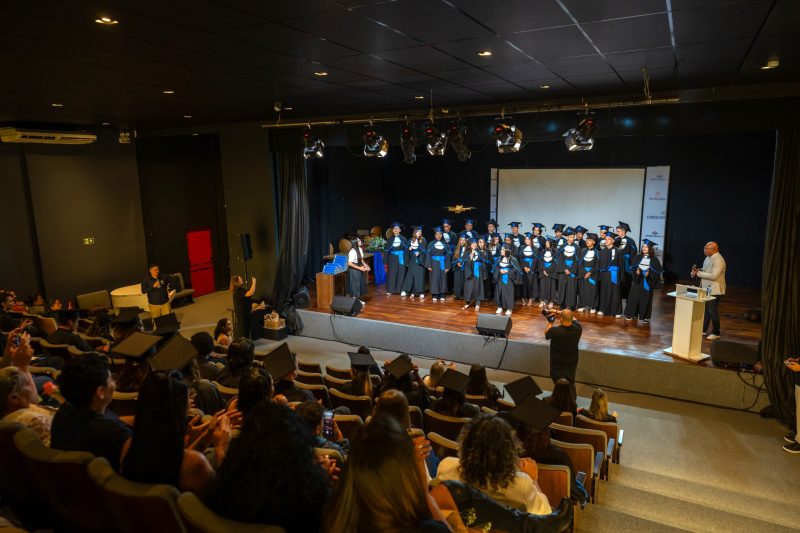 Formatura de curso ofertado pelo Instituto Portonave 