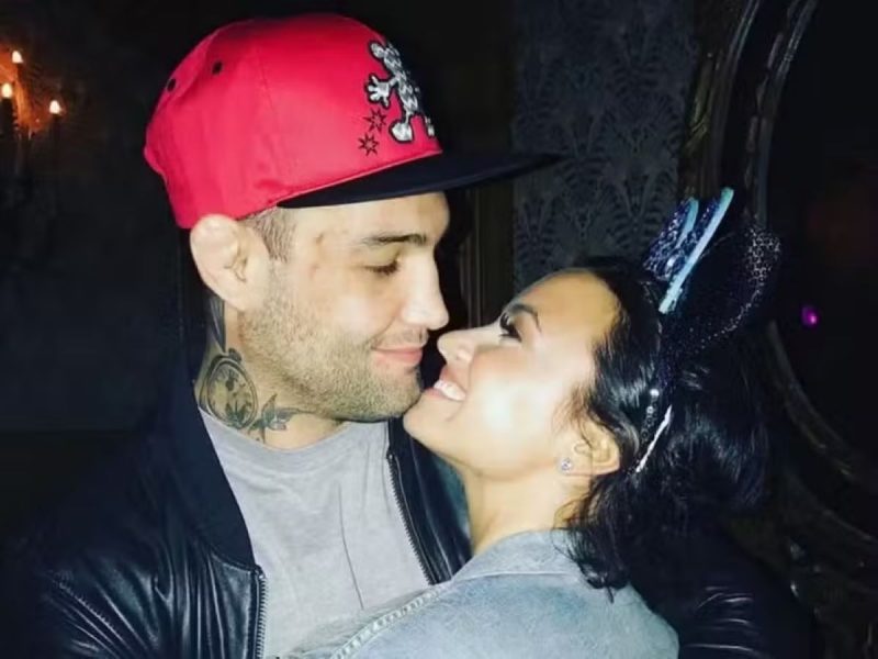 O lutador Guilherme Bomba e a artista Demi Lovato chegaram a ter um breve relacionamento em 2017