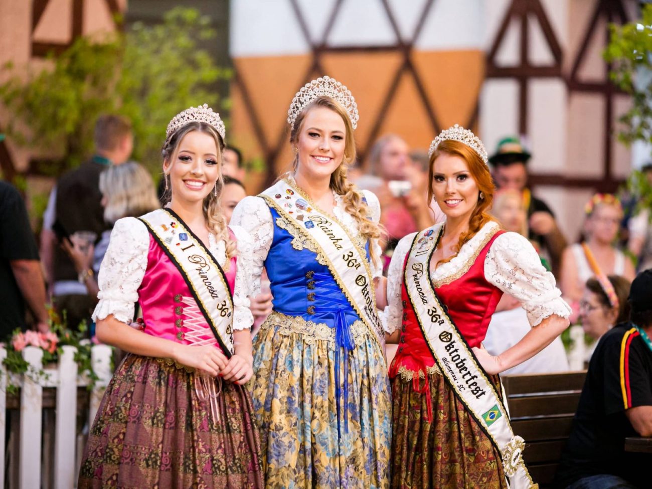 Camila Kreuz, rainha de 2019 da Oktoberfest Blumenau - Divulgação/Site Oktoberfest Blumenau