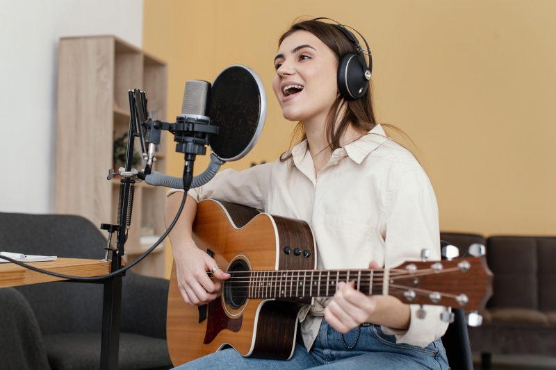 Casa da Cultura abre inscrição para cursos gratuitos de canto e instrumentos em Joinville