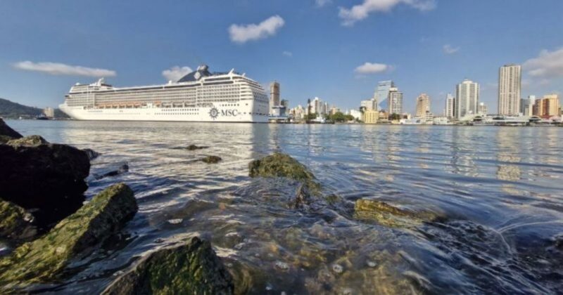 Cruzeiro da MSC chegando em Itajaí