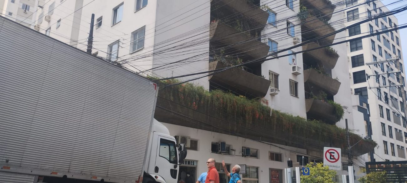 Situação no Centro de Florianópolis: confusão entre a manhã e a tarde, na segunda-feira - Divulgação/ND