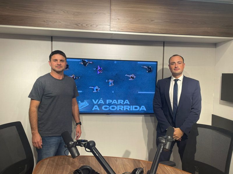 Henrique Zanotto e Edu Quadros no podcast Vá Para a Corrida