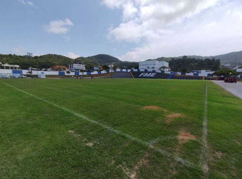 Foto mostra o Estádio das Nações de dia