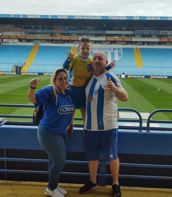 Família unida em prol de torcer pelo Avaí &#8211; Foto: Arquivo pessoal/ND