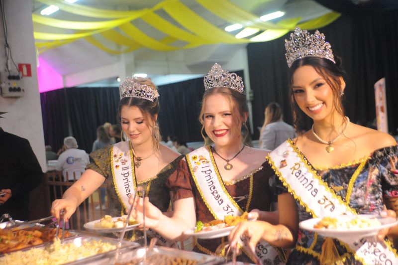 Princesas e rainha da Fenarreco