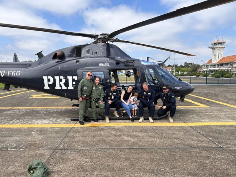 Helicóptero utilizado para levar criança de 3 anos para Curitiba