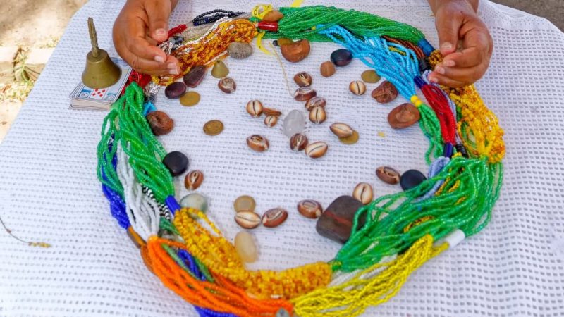 Previsões dos Búzios para outubro, para todos os signos do zodíaco.