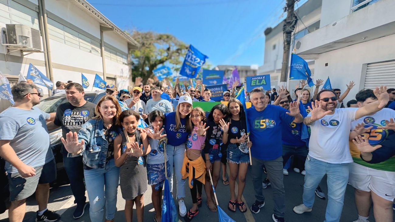 Juliana Pavan (PSD) durante campanha eleitoral em Balneário Camboriú - Divulgação