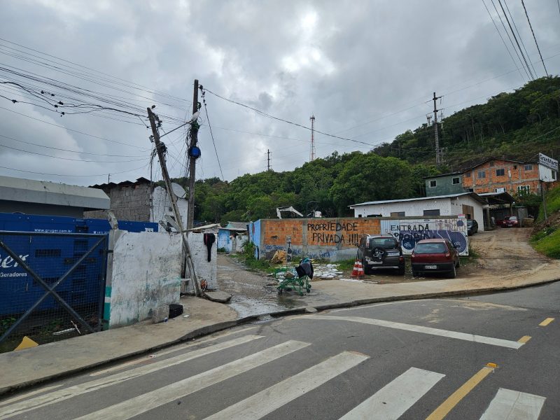 Comunidade da Lajota é o primeiro alvo da força-tarefa liderada pelo MP que busca conter ocupações irregulares nos Ingleses - Foto: Valeska Loureiro/ND