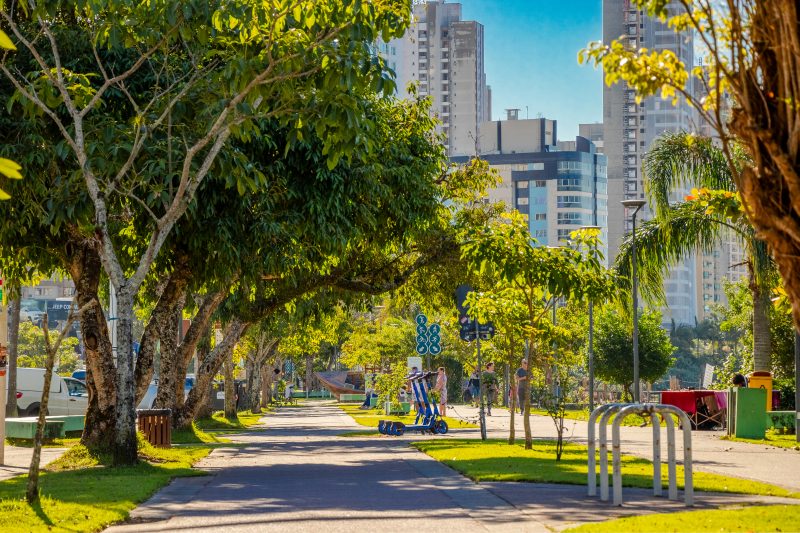 Itajaí; Leo Rostro