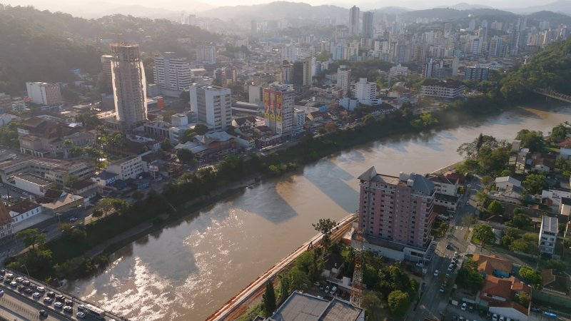 Atenção às redes de tratamento de esgoto em Blumenau é investimento em saúde pública