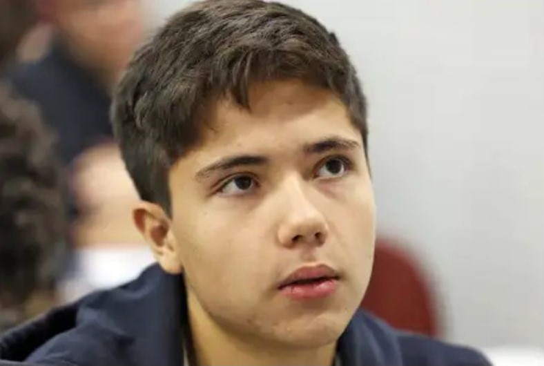 Na semana do Enem, Matheus Yida, aluno do colégio Galois, na preparação para as provas deste ano