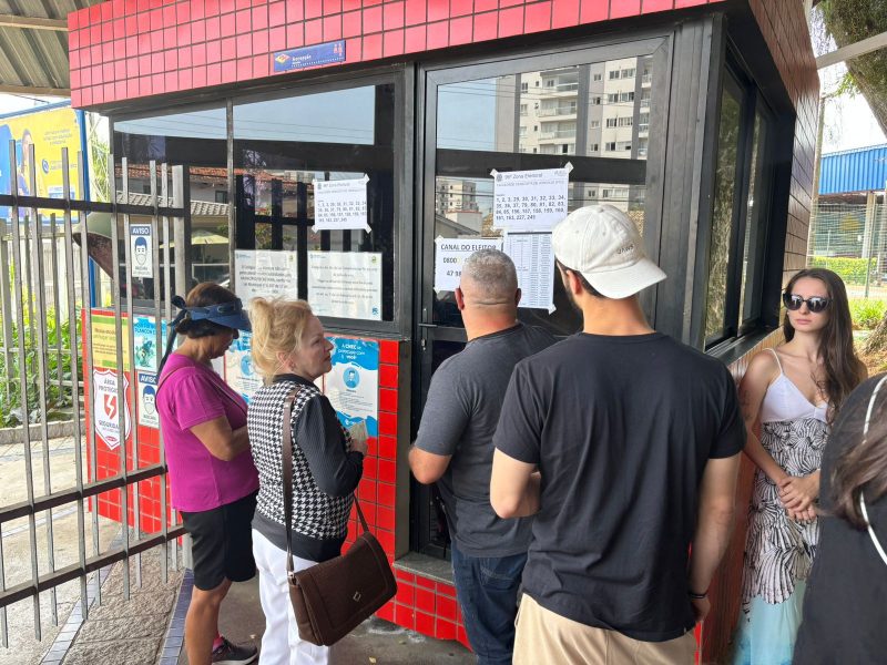 O horário de votação encerra às 17h em todo o país &#8211; Foto: Mikael Melo/NDTV