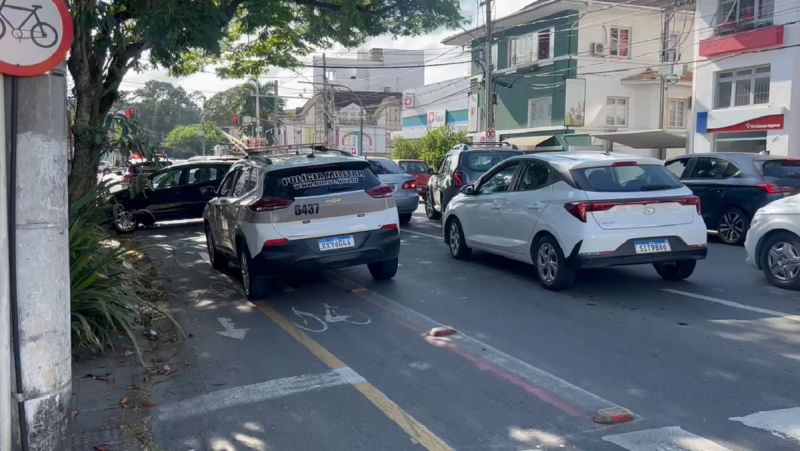 Rua 7 de Setembro, após a confusão da tentativa de assalto da mulher