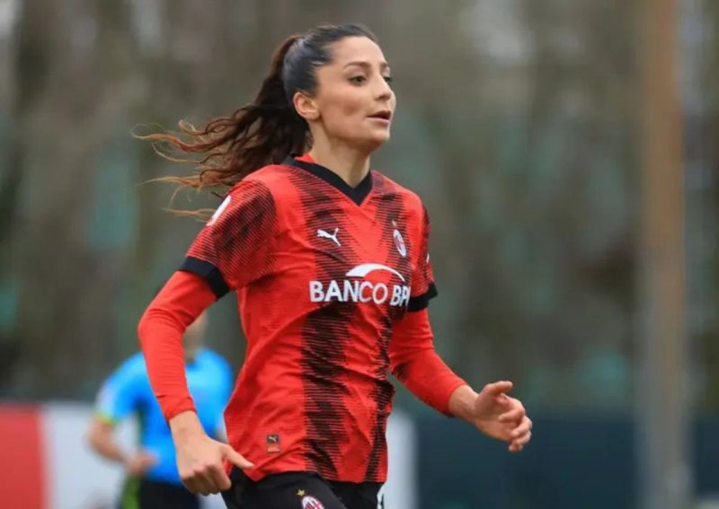 Nadia é uma das principais jogadoras do Milan &#8211; Foto: Divulgação/Milan