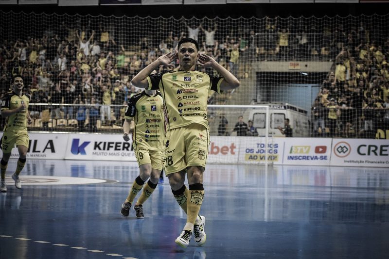 Jaraguá Futsal goleou o Corinthians no jogo de volta