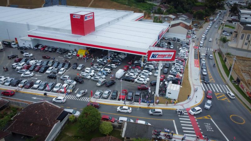 Rede supermercadista abre vagas para nova loja em Joinville