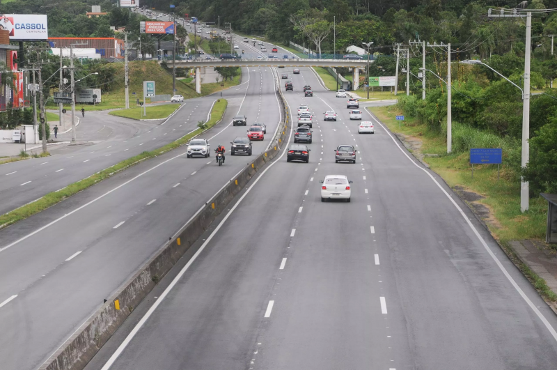 SC-401 não suporta mais tanto fluxo de veículos