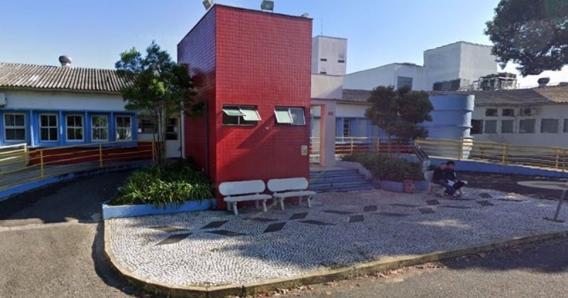 Imagem da fachada do Hmisc, instituição em que o bebê com sinais de maus-tratos deu entrada