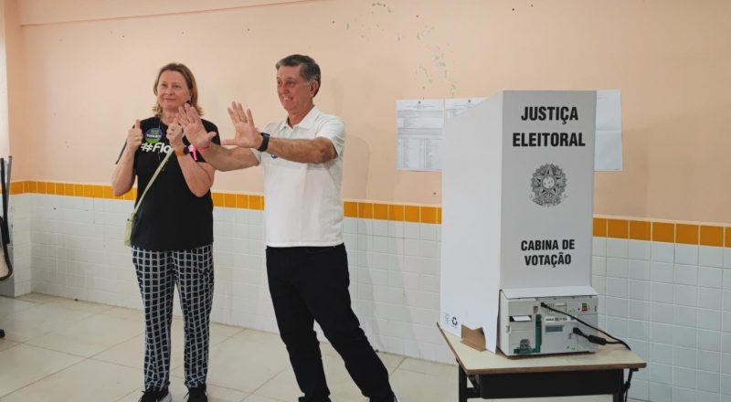 Topázio votou na manhã deste domingo