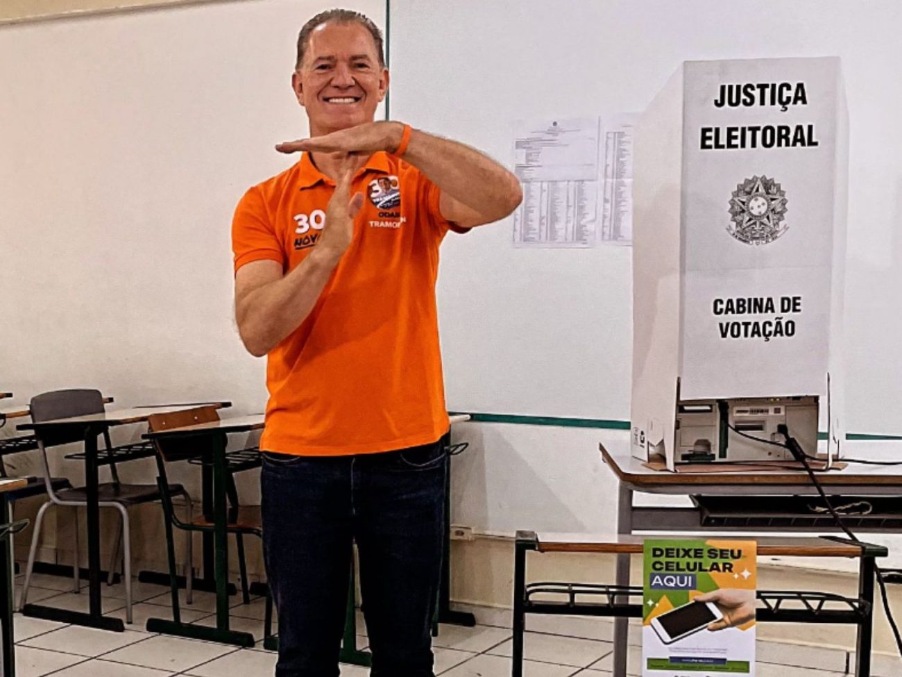 Odair Tramontin votando em Blumenau - Redes Sociais/Reprodução/ND