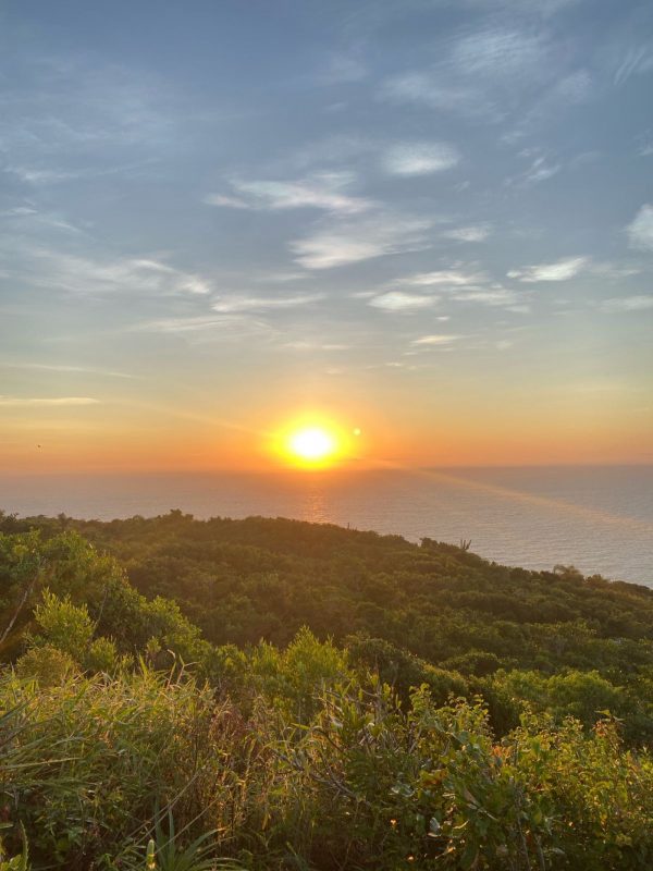 Vista da trilha do Farol da Lagoa, uma das trilhas de Florianópolis