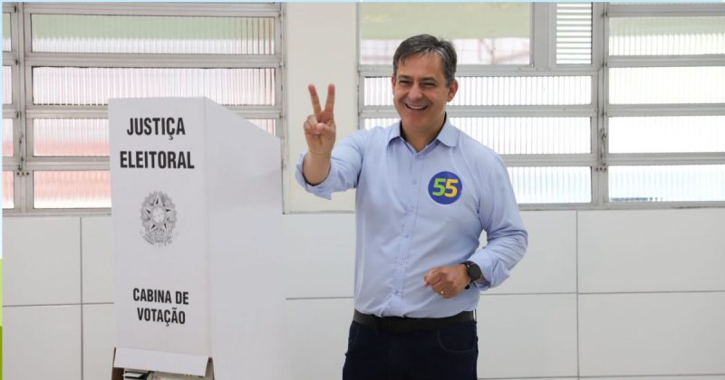 Vaguinho (PSD) registra seu voto