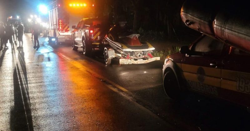 Após carro ficar ilhado, quatro homens foram encaminhados até Turvo para cuidados familiares