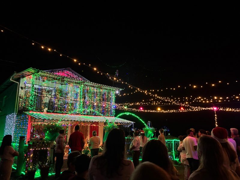 Casa mais iluminada de Luiz Alves durante abertura 