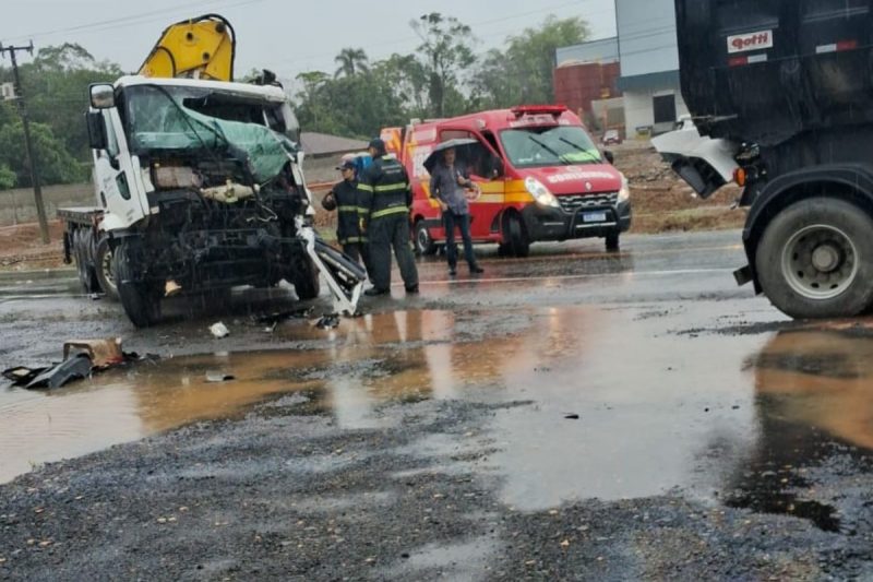 Colisão feriu motorista 