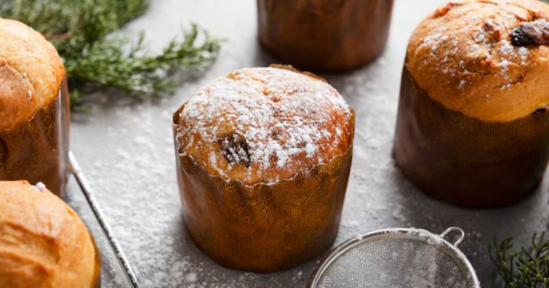 Imagem de pão doce caseiro estilo panetone recém assado