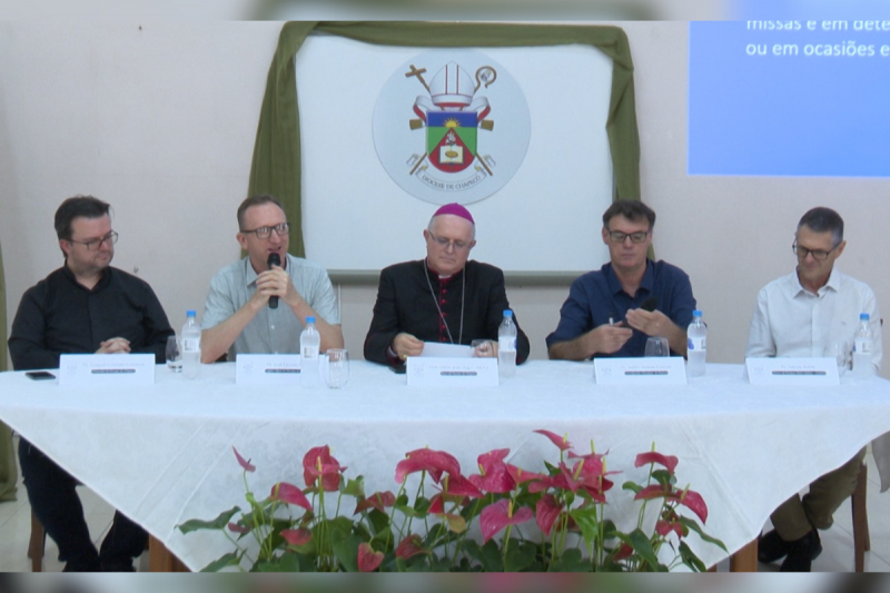 Coletiva de imprensa sobre a arquidiocese 