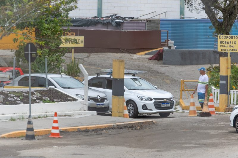 Estacionamento da Comcap em Dia de Finados