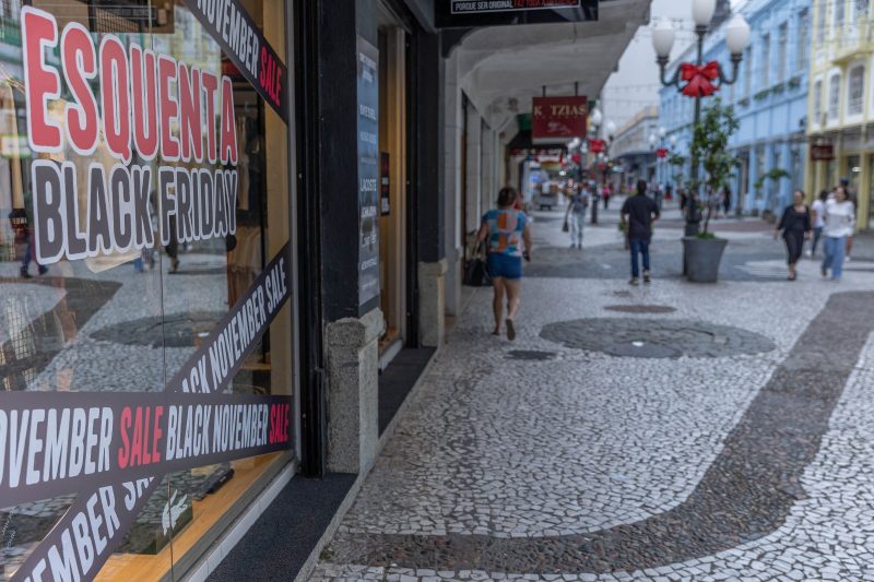 Expectativa é de crescimento nas vendas durante a Black Friday em Florianópolis