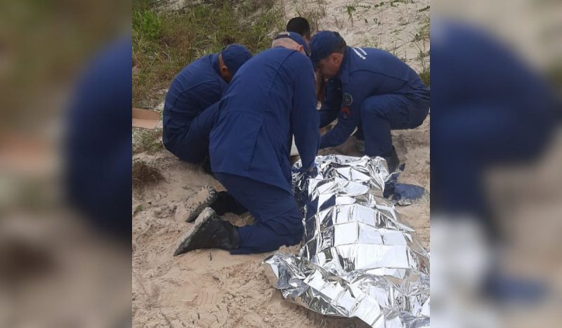 Homem, de 42 anos, foi encontrado em dunas de Florianópolis, após ser espancado, na madrugada deste domingo (3)