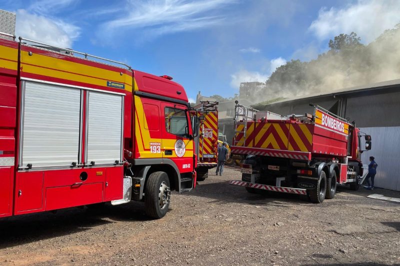 incêndio na oficina de câmaras frias