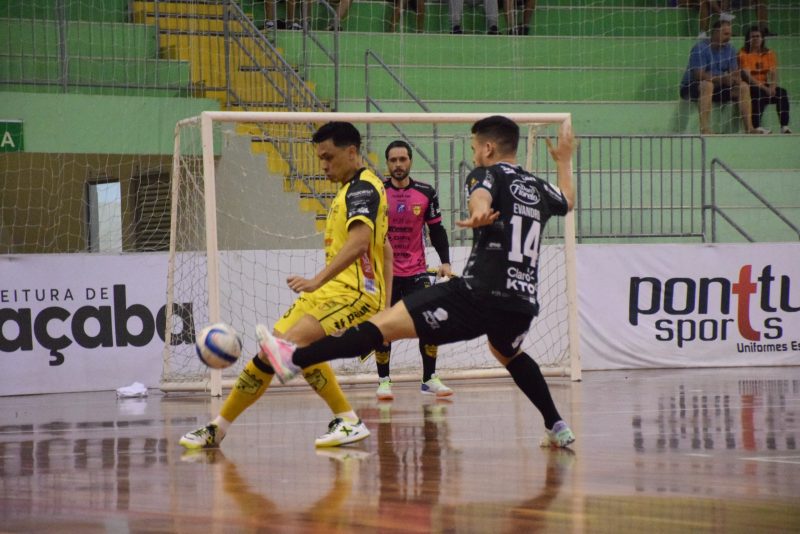 Jaraguá Futsal vence o Joaçaba na primeira semifinal do Campeonato Catarinense