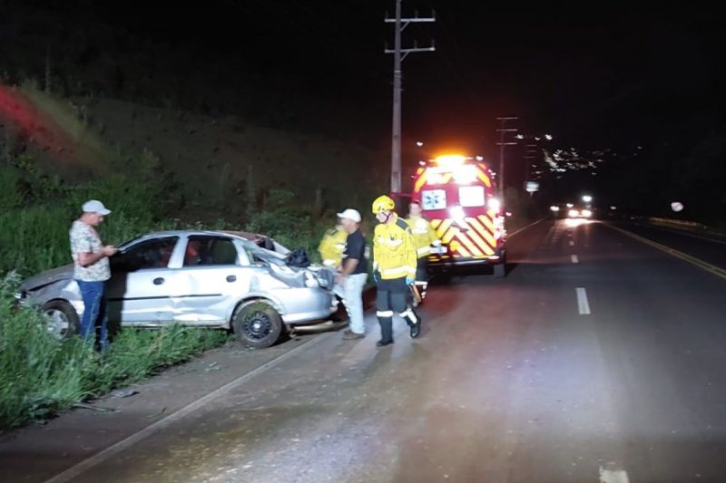 jovem foi socorrido em estado grave após capotamento