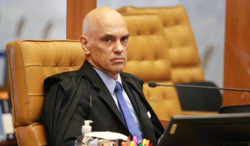 Alexandre de Moraes retira sigilo e encaminha relatório sobre tentativa de golpe de Estado à PGR