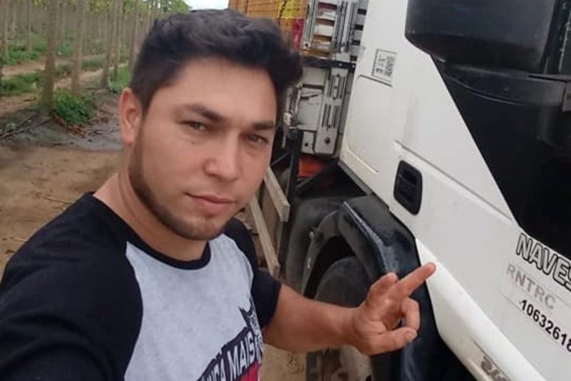 motorista Sérgio Machado Danielevicz morreu no acidente em que carro virou 'bola de metal'