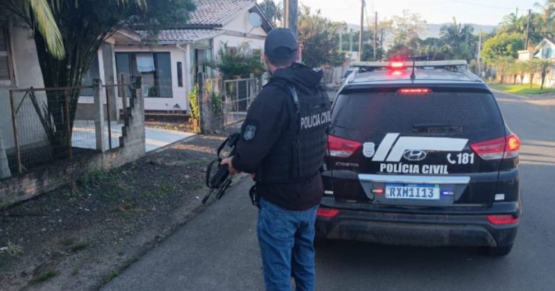 Polícia Civil prende motorista de transporte escolar municipal 